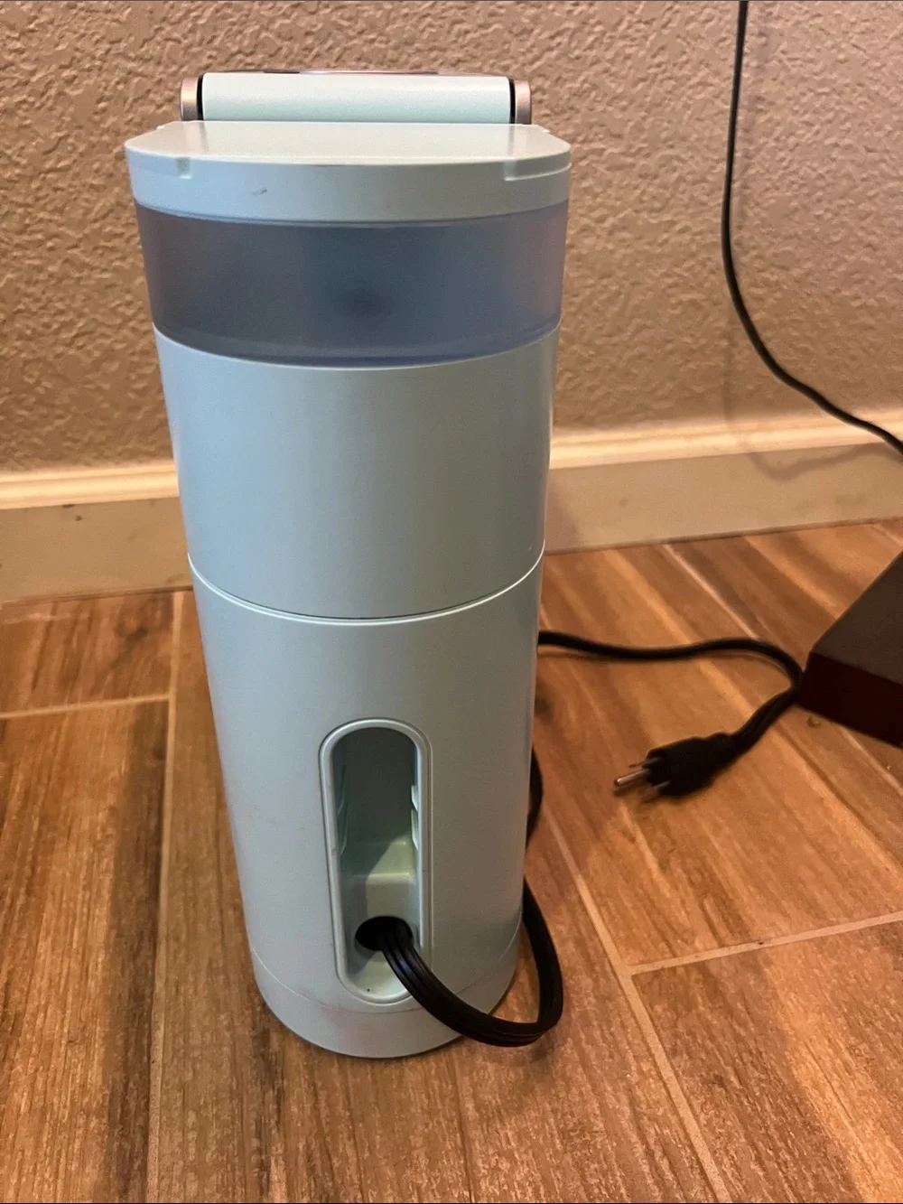 Keurig Compact Single-Serve Coffee Maker - Mint Blue k-mini clean